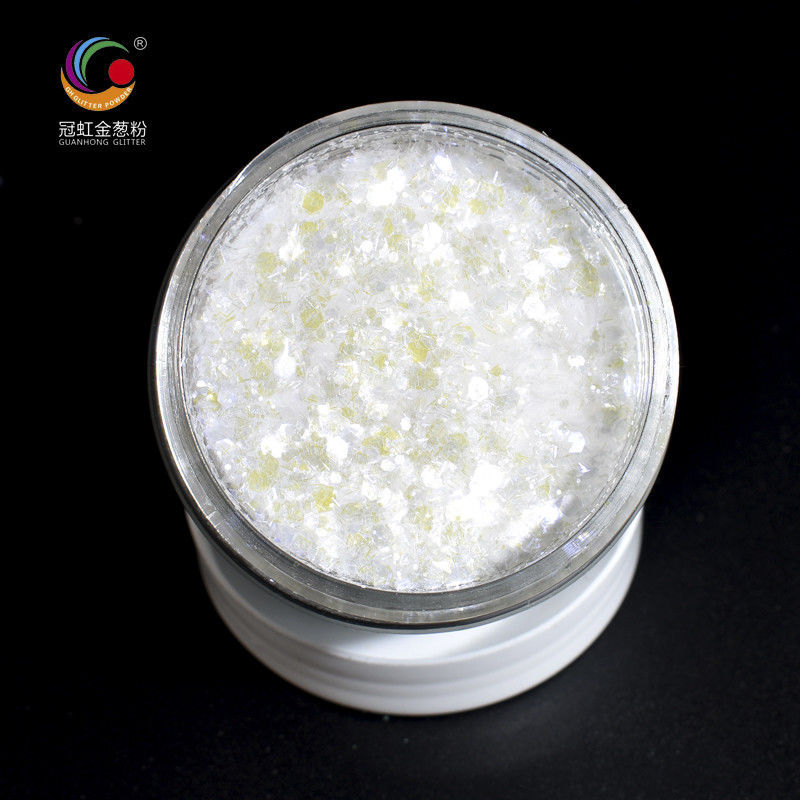 Putih PET Chunky longgar kosmetik Glitter Pigment Campuran Irregular Strip Untuk Pertunjukan Panggung